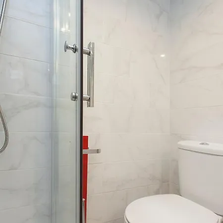 아파트 Principe Real Charming 1br,ba Private Courtyard *