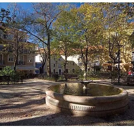 아파트 Principe Real Charming 1br,ba Private Courtyard 리스본